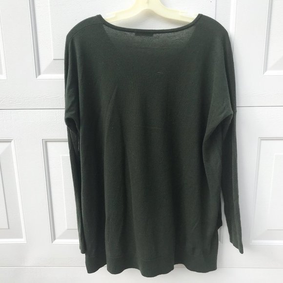 Helmut Lang V-Neck Sweater in Green 6 8 - Picture 3 of 9